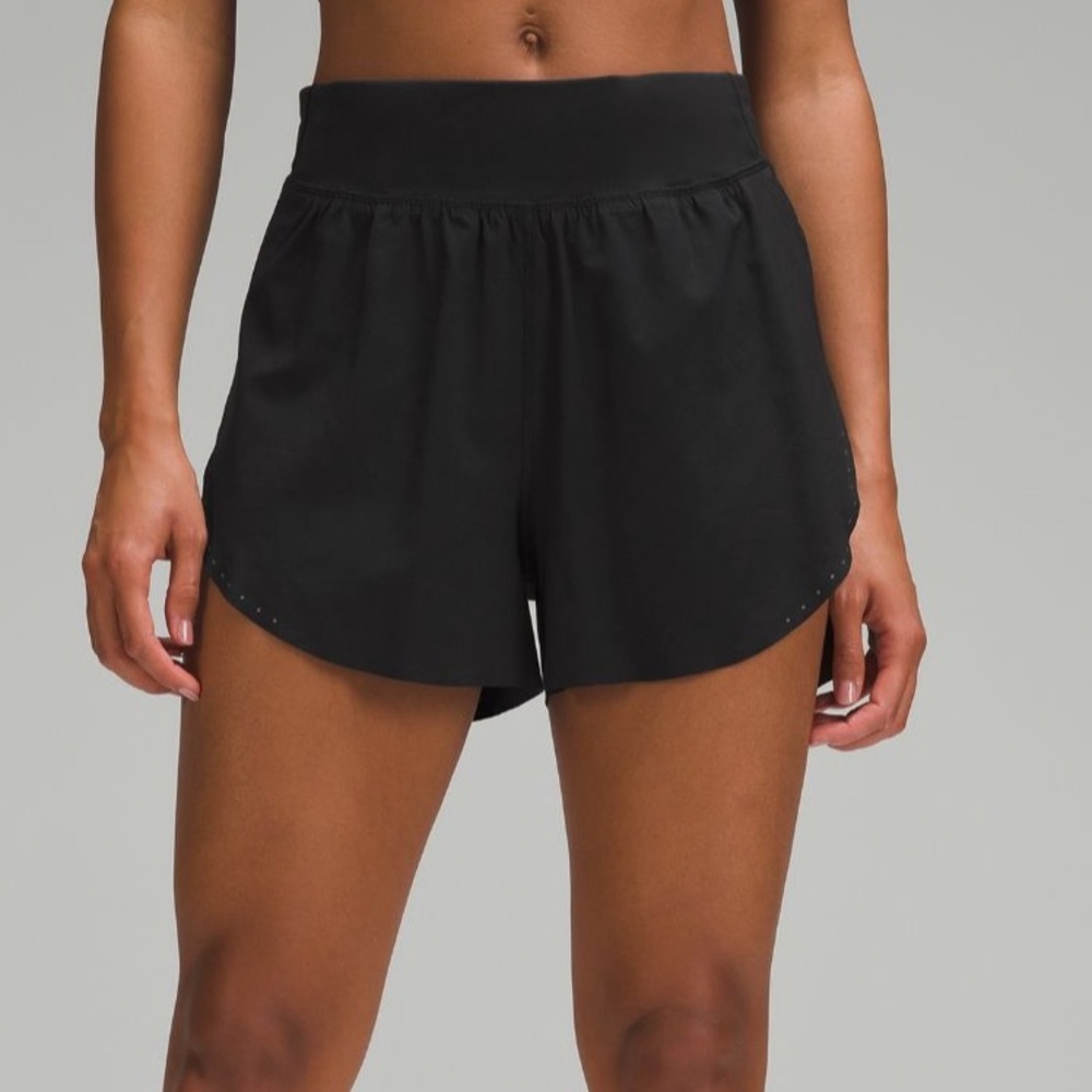 Lululemon find your pace shorts
